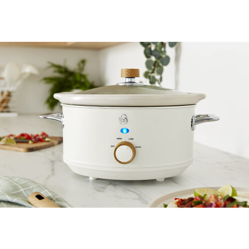 Swan Swan SF17021WHTN Nordic Slow Cooker with 3 Temperature Settings, Keep Warm Function, 3.5L, 200W, White 1