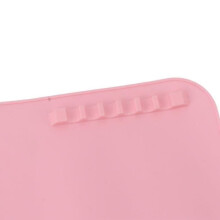 Silicone painting mat for children, easy to clean, ideal for crafts. L\Hui