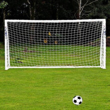1.8 x 1.2 m football goal net for adults and children