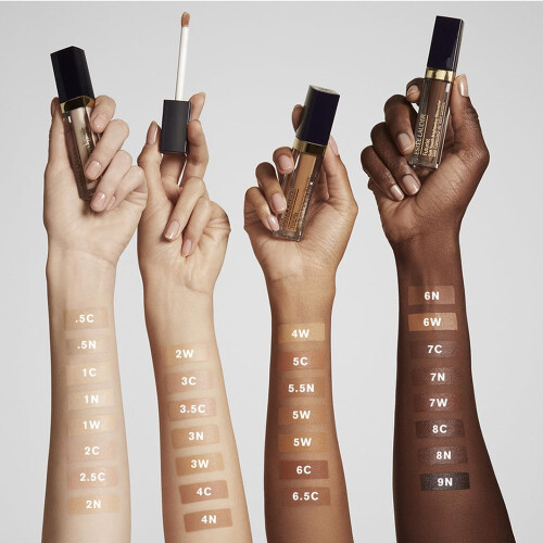 Est? E Lauder Futurist Soft Touch iluminando Skincealer corrector con vitamina C 8C 2
