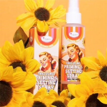 Dubbelt s trevlig priming & Setting Spray