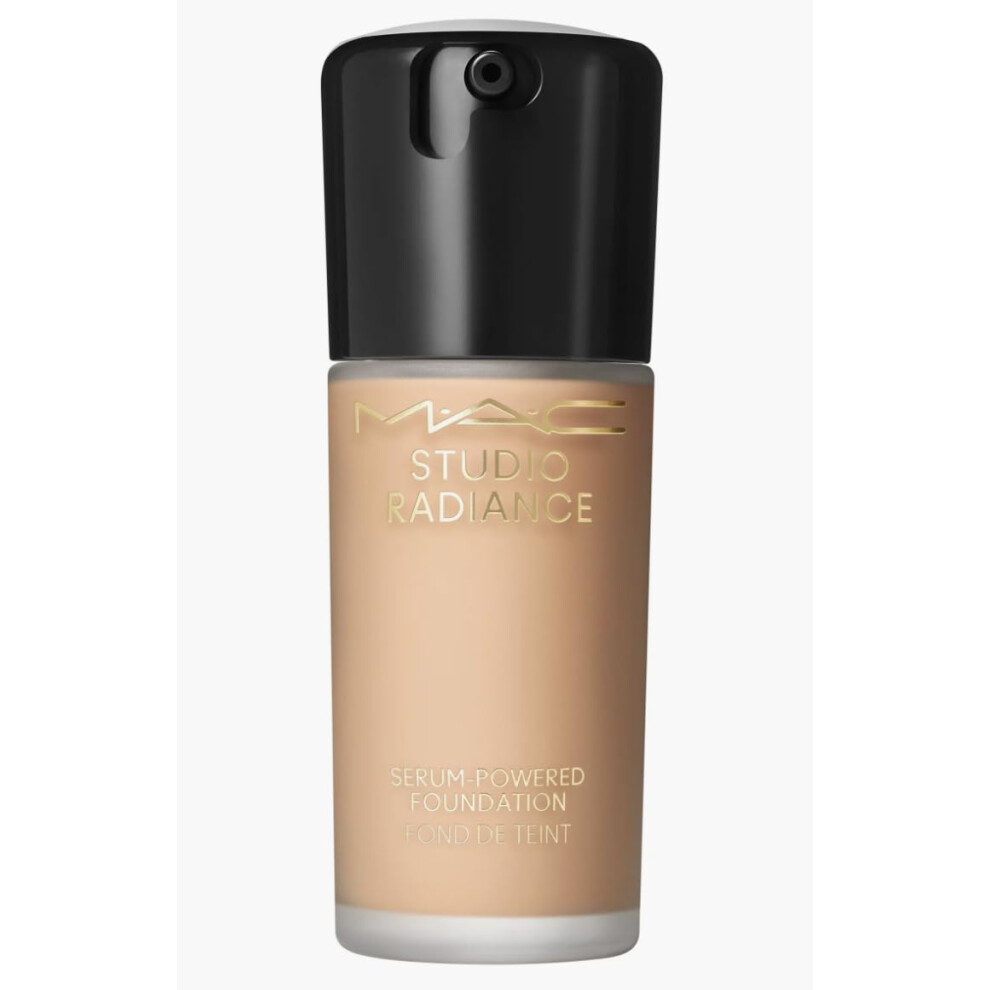 Mac Studio Radiance Serum Powered Foundation Nw18