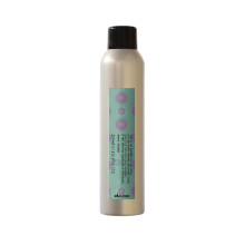 Davines Questo  un invisibile non resistente all'umidit a gas spray per l'umidit flessibile non aerosol.