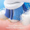 Oral-B Brosse     dents de batterie de r   volution orale-b avec (1) Batte-brosse Batteries blanches incluses 4