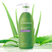 ampon Aloderma Oil Controlling vyroben z cerstve sklizenho organickho Aloe Vera pro mastn vlasy a vlasovou pokoku obohacen olejem z cajovnk