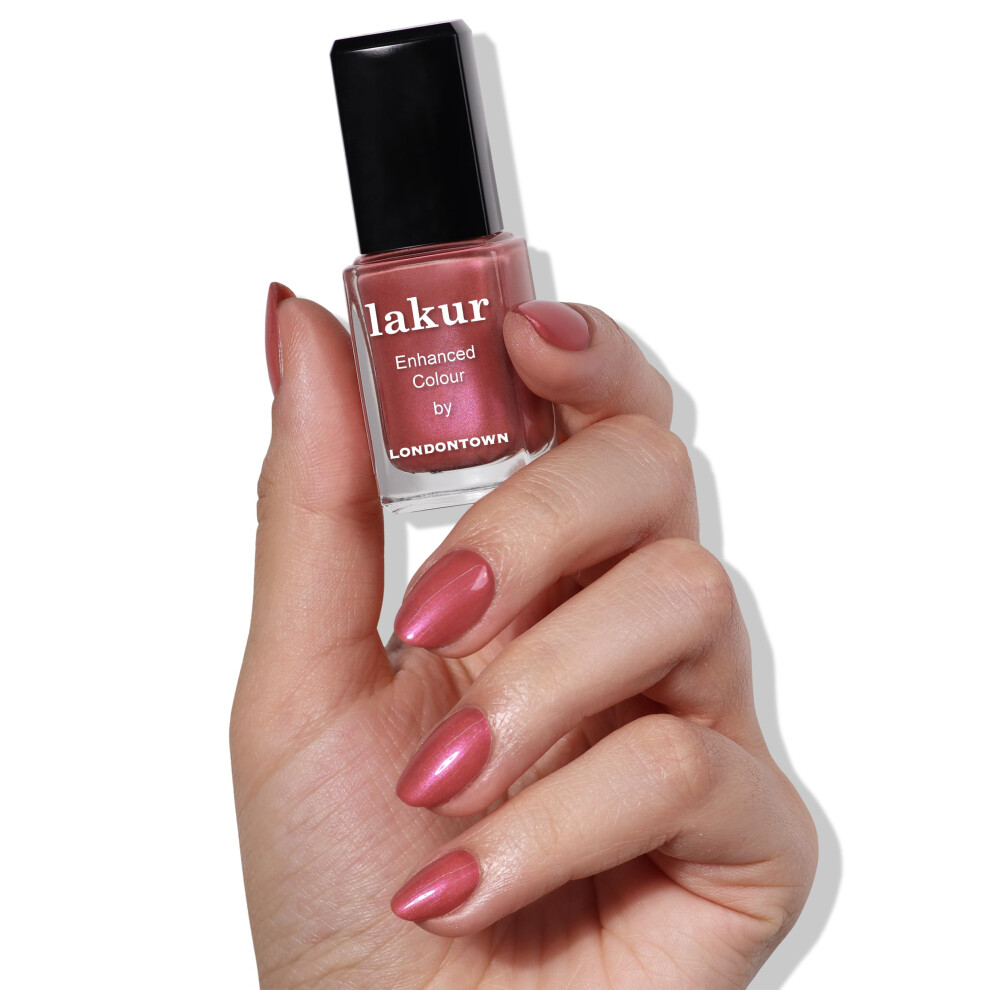 Londontown Candy Apple Red Shimmery Nail Polish Slopeside Lakur Vegan Chip-Resistant Long-Lasting Nail Lacquer 40 Fl Oz