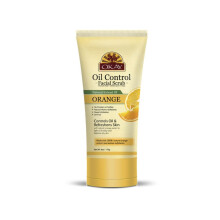 Esfoliante facial de laranja para controle de oleosidade Esfolia profundamente Remove a sujeira Deixa a pele recm-limpa Hidratada e energizada A