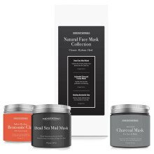 Drkov sada oblicejovch masek Pure Body Naturals obsahuje prrodn bahenn masku s jlovou maskou a masku na oblicej s drevenm uhlm drek pro