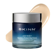 SKINN Age Reset Anti-aging gezichtsdagcr?e met SPF 30 - Dagelijkse lichtgewicht multi-correctie gezichtscr?e Verstevigt hydrateert en verheldert de h