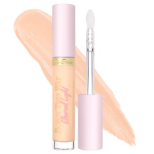 Too Faced Born This Way terisk lysoplysende udjvnende concealer | Hyaluronsyre + vandtt 0,17 Fl Oz smrblomst