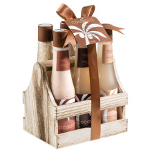 Tropical Milky Coconut Bath & Body Set Pce o plet Koupel pro eny a mue Sprchov gel Perlickov koupelov sul Telov mslo Telov mlko - luxusn l