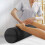 Almofada de travesseiro redonda Jumbo Saloniture para mesa de massagem - 26 x 9 polegadas - preta 4
