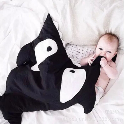 Υπνόσακος Baby Shark - άνετος - μαύρος υπνόσακος 1