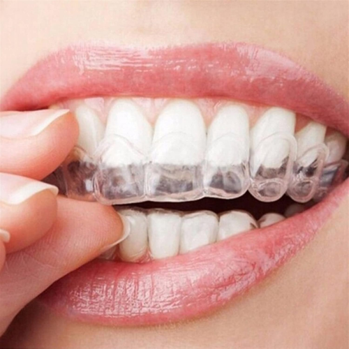 Kit sbiancante per denti da 4 pezzi con vassoi termoformati 2