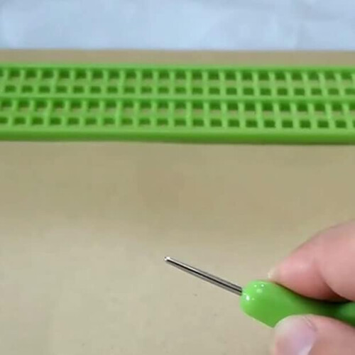 Braille Writing Board, Plastic, 4 Rows, 28 Cells, Ideal for Blind Students 1
