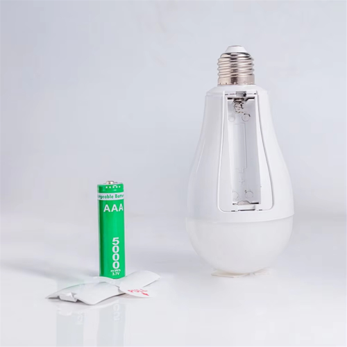 Outdoor Rechargeable LED Bulbs High Brightness Emergency Light 1