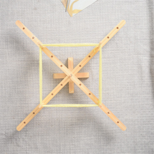 Estante de madera para devanar lana, hecho a mano. 1