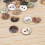 100 x 8 mm Perleknapper av perlemor, runde hoder 8