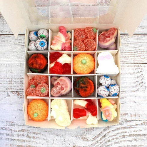 Handmade Halloween Sweet Box 1