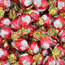 (1.2kg Sweet Jar) Christmas Santa Twists Milk Chocolate with Creme Filling