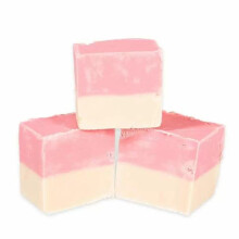 (2kg Sweet Tub) Dairy Free Strawberries & Cream Fudge