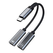 USB C Splitter 1 in 2 Out