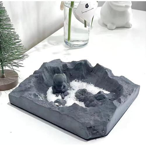 Cool Modern Ashtray for Home Office Use 2