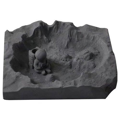 Cool Modern Ashtray for Home Office Use