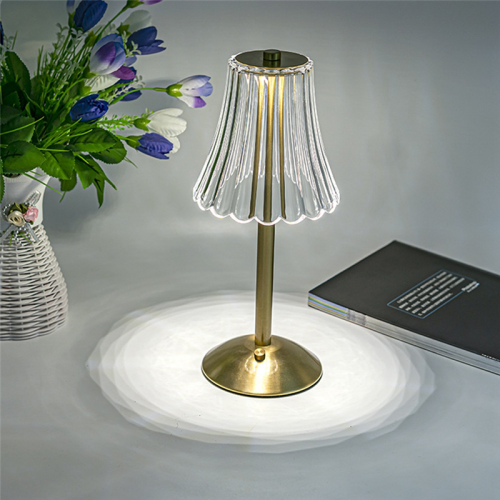 Dekorative LED-Kristall-Tischlampe für Restaurant-Café 1