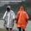 Poncho de pluie à capuche imperméable d'urgence O 8