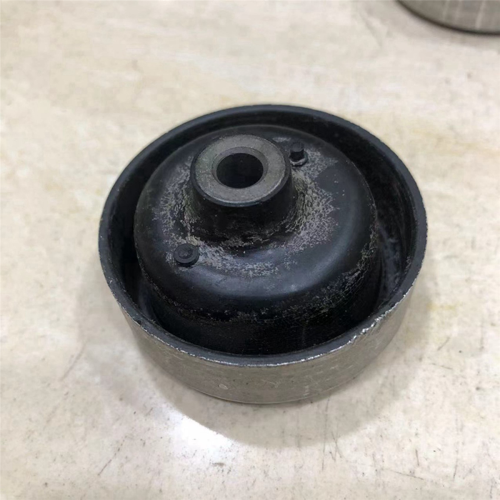 Beugel voor airconditioningcompressor voor model 3 21 1506443-00-Z 2