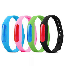 (As show, One size) 6Pcs Random Silicone Mosquito Repellent Bracelets Waterproof Anti Mosquito Band Bug and Insect Protection Wrist Bands for Adults and Kids