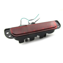 Luce stop montata in alto per - Pickup L200 Triton KB4T 05-15