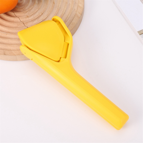 Multifunctional Manual Fruit Juicer Household Manual Juicer green 2