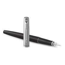 Pluma estilogr   fica Parker Jotter Bond Street, cuerpo de metal negro, punta mediana, tinta azul, incluye caja de regalo.