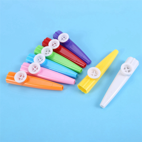 24 pezzi di plastica 8 colorati Kazoo strumento musicale per chitarra 2