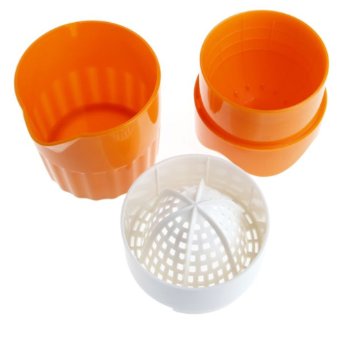 Portable Juicer Orange Lemon Mini Squeezer Fruit Juice Maker 1
