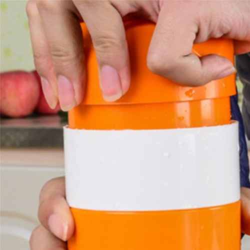 Portable Juicer Orange Lemon Mini Squeezer Fruit Juice Maker 2