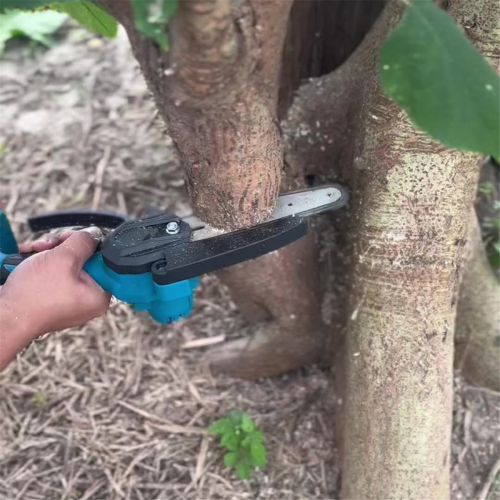 Cordless Chainsaw Tool for Garden Wood Cutting for 18V Battery 1