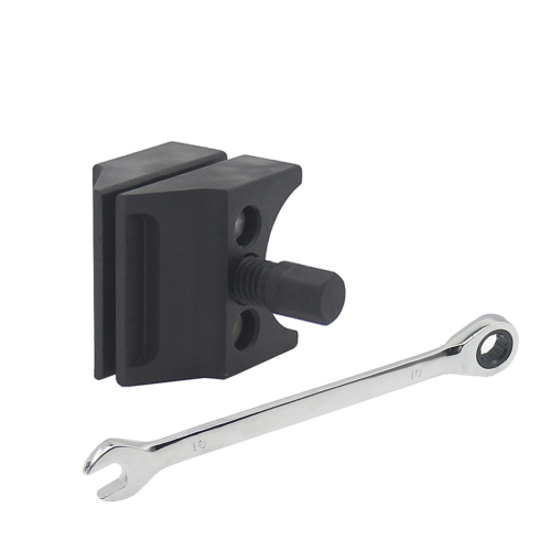 Suspension Strut Spreader Tool - Ram Strut Removal 1