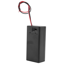 Zwarte plastic opbergdoos voor 9V-batterijen, schakelaar en batterijhouder.