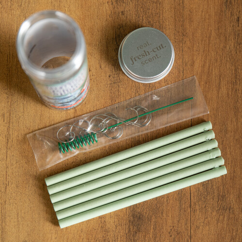 Premier 25g Icicles on Spruce Scented Christmas Scentsicles with 6 Hanging Hooks 2