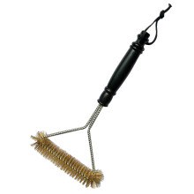 grill cleaning brush made of wire for outdoor area