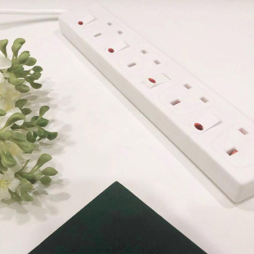 Living And Home 4 Way Socket with Cable 3G1.25, 5M, White, with Indicate Light, Individual Switch, Child-Resistant Sockets 1