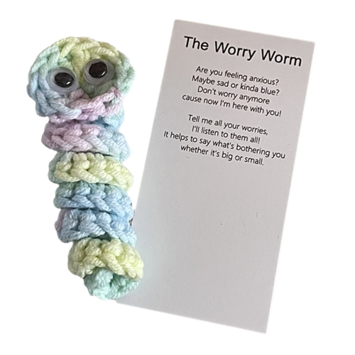 Presente de apoio emocional feito à mão Worry Worm, crochê 1
