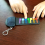 Mini piano arcoíris, llavero de piano funcional y tocable 2