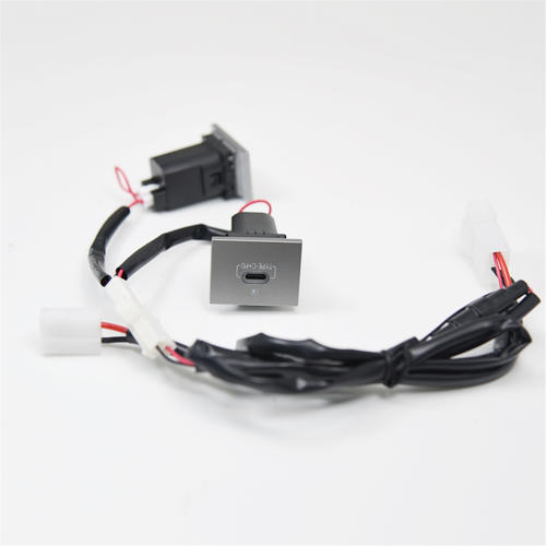Θύρα φόρτισης USB με τροφοδοτικό για Focus 2004-2011 2