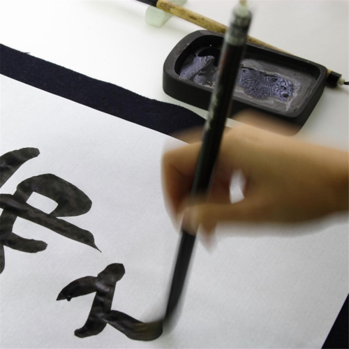 4 Zoll chinesischer Kalligraphie-Tintenstein mit Tintenstift 2