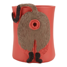 Tigela de tricô em forma de gato com furo, feita de fio de crochê.