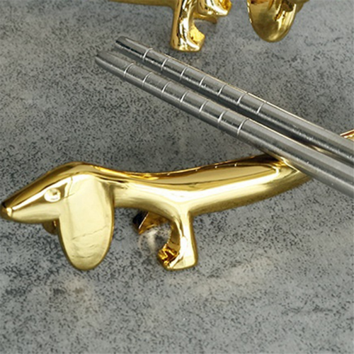 Ein Dackel-Essstäbchenhalter, Essstäbchenablage für Hotelrestaurant 2